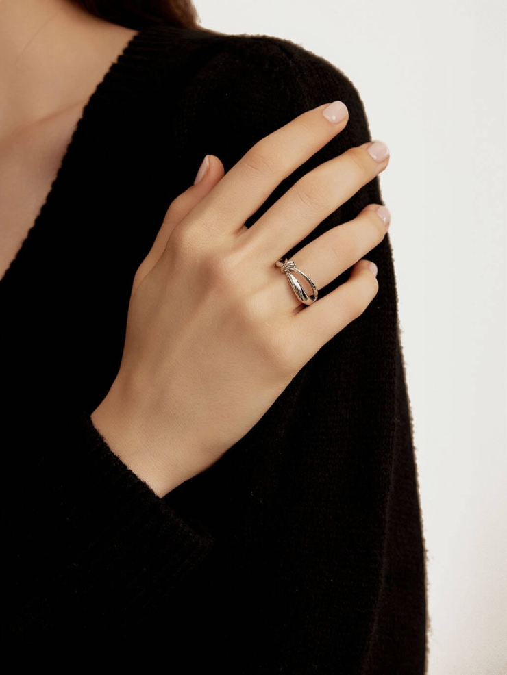 Silver Clouds Turning Ring