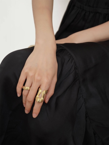 Gold Flowing Ring