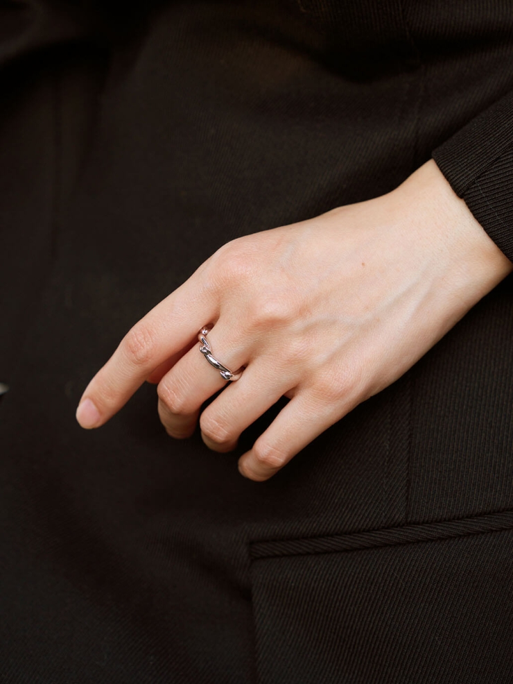 Silver Tie Single Layer Ring
