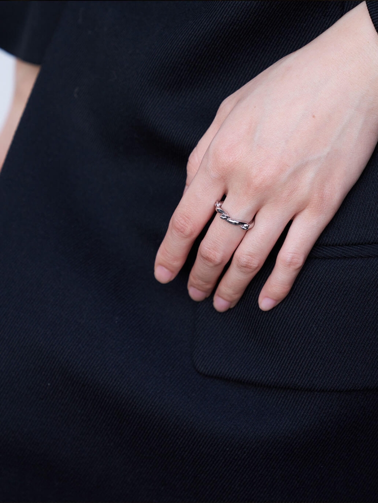 Silver Tie Single Layer Ring