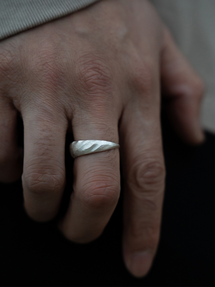 Wind collection white silver ring