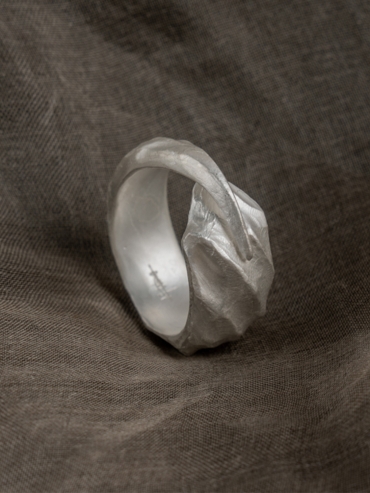 Wind collection white silver ring