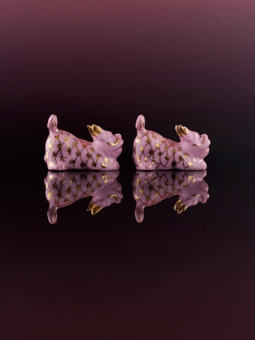 Pink Hand-Painted QI LIN Chopsticks Holder