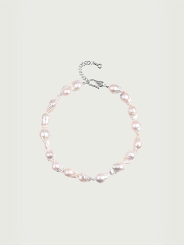 Silver Queen Pearl Necklace