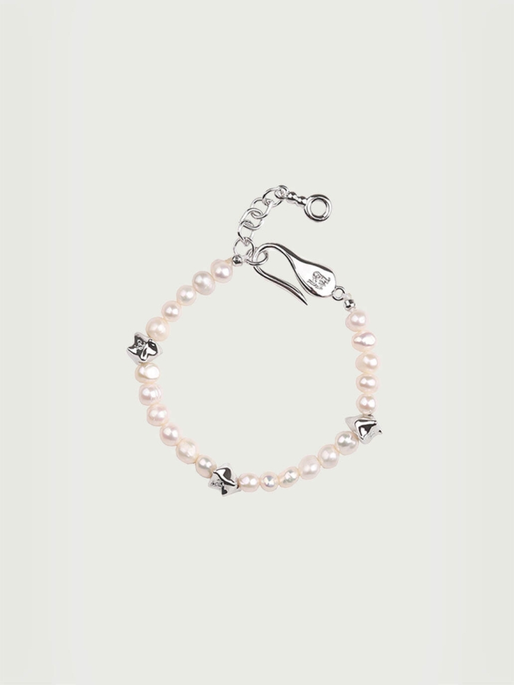 Silver Struggle Pearl Bracelet