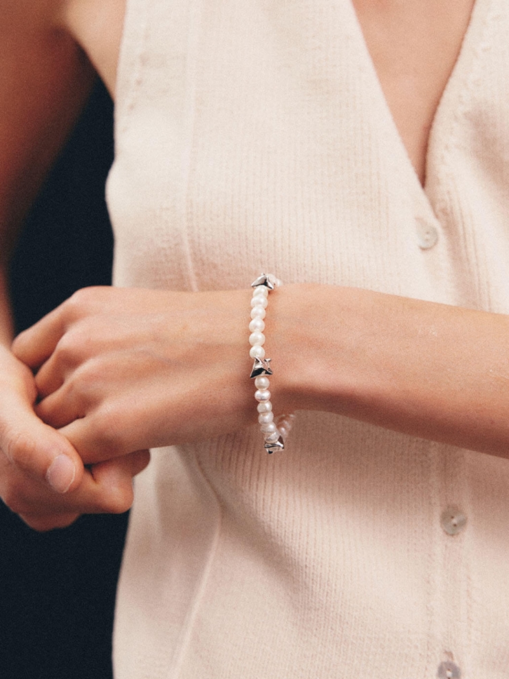 Silver Struggle Pearl Bracelet