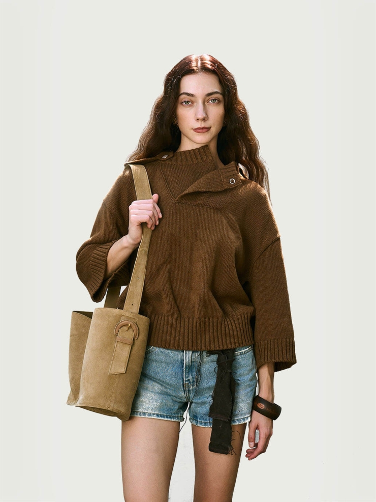 Barley Green Curve Bucket Bag