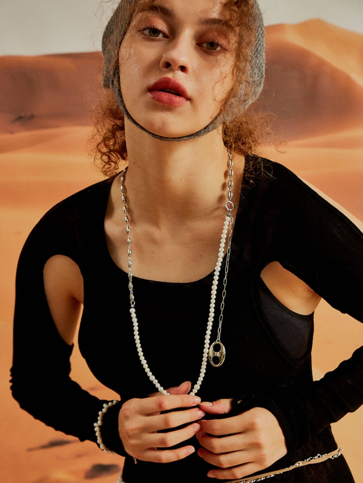 Silver Pignose Pearl Belt Necklace