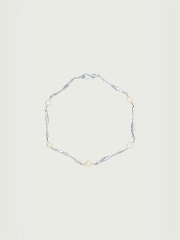 Silver Thorn Pearl Necklace