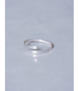 CUNZU HENG-Gender Neutral Minimal Smooth Ring