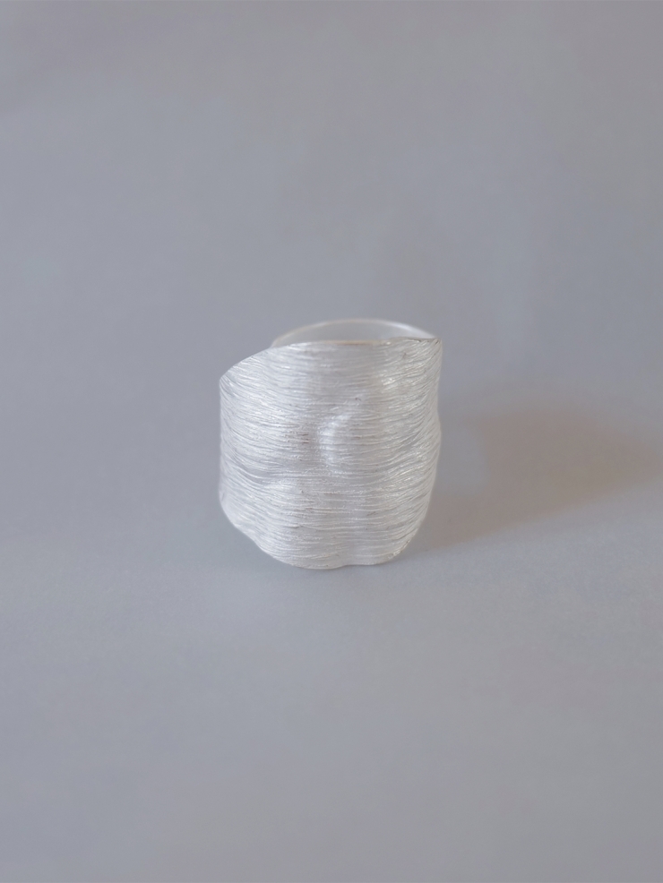 CUNZU HENG-Gender Neutral Curved Ring