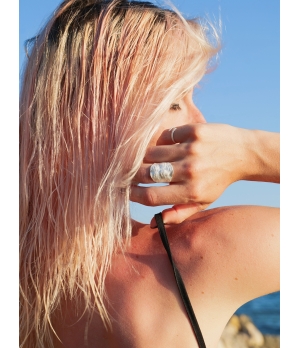 CUNZU HENG-Gender Neutral Curved Ring