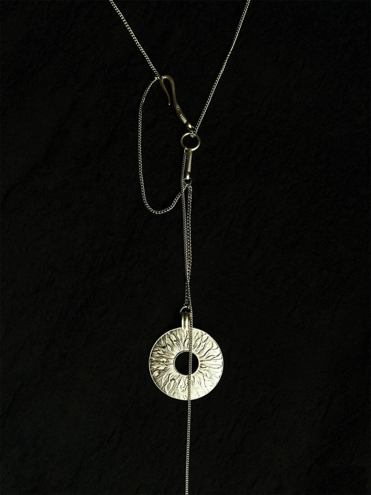 White Gold Flamiris Pendant