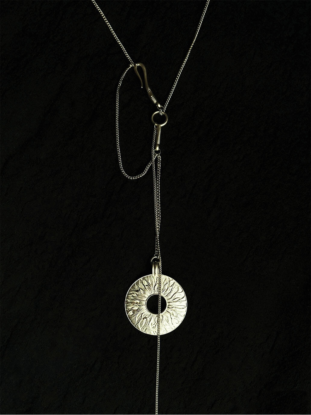White Gold Flamiris Pendant