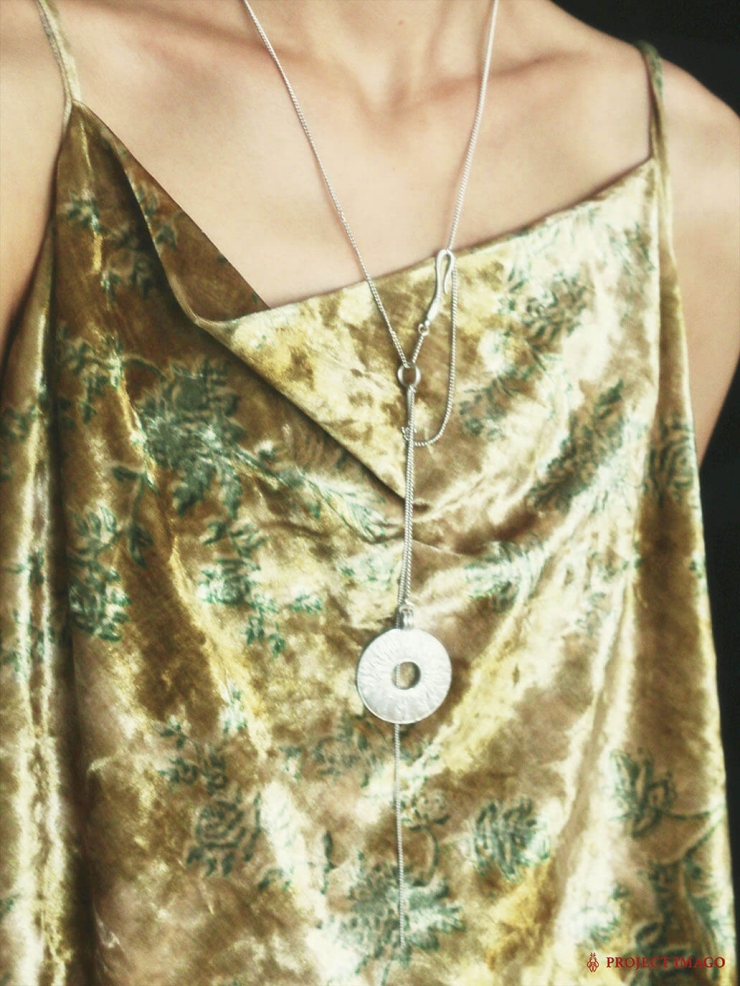 White Gold Flamiris Pendant