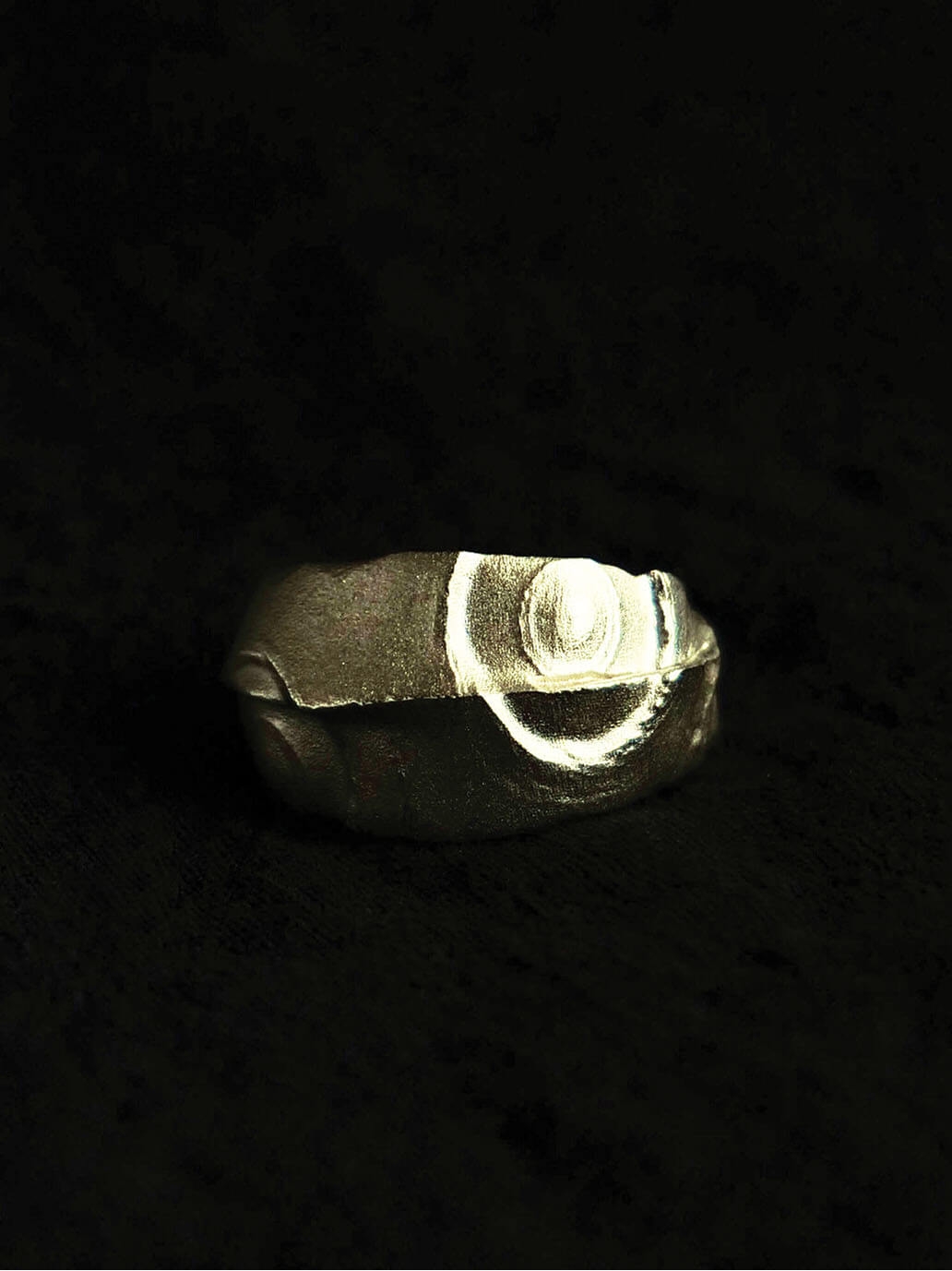 White Gold Kosmos Ring
