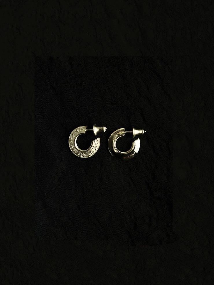 Gold The Guest Mini Earrings