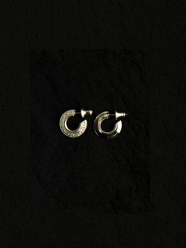 Gold The Guest Mini Earrings