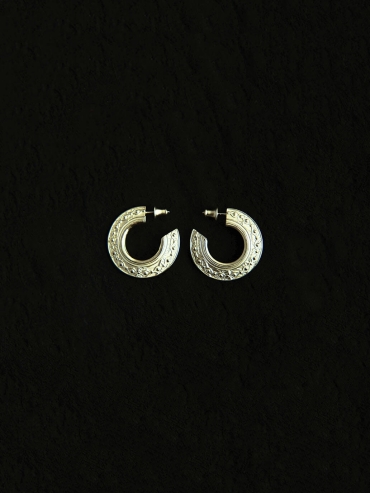 White Gold The Guest Earrings