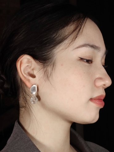 White Teardrop Crystal Stud Earring - Single