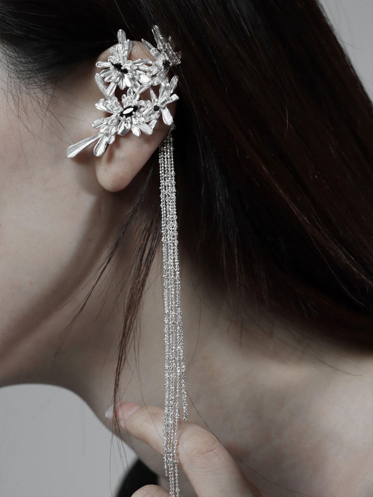 White Ice Bloom Ear Cuff - Single