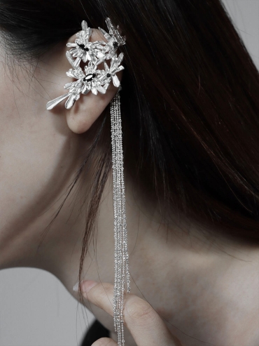 White Ice Bloom Ear Cuff - Single