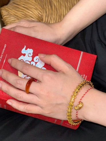 Gold Full Hoop Bracelet