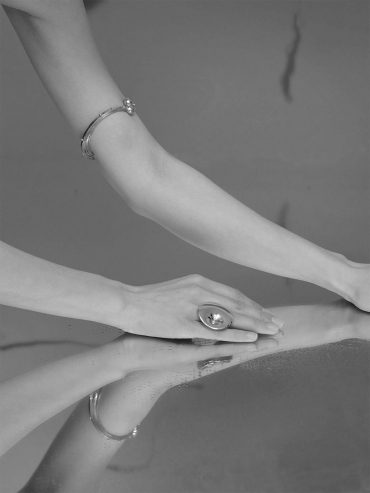 Silver Spring Ripple Pearl Open Ring