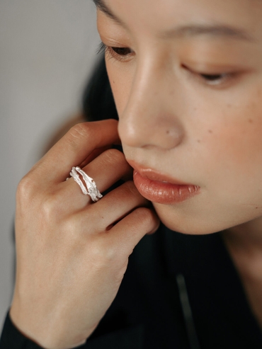 White Hidden Branch Ring