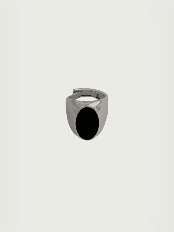Black Onyx Oval Ring