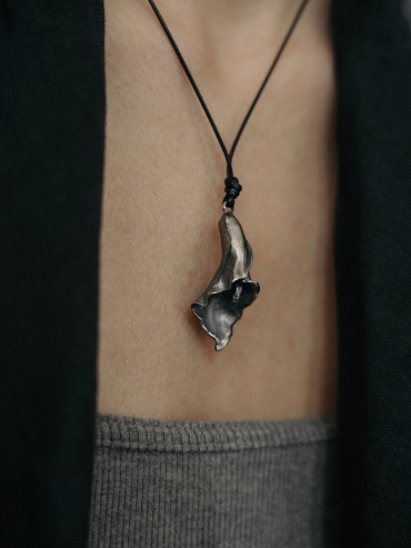 Aged Calla Lily Long Necklace