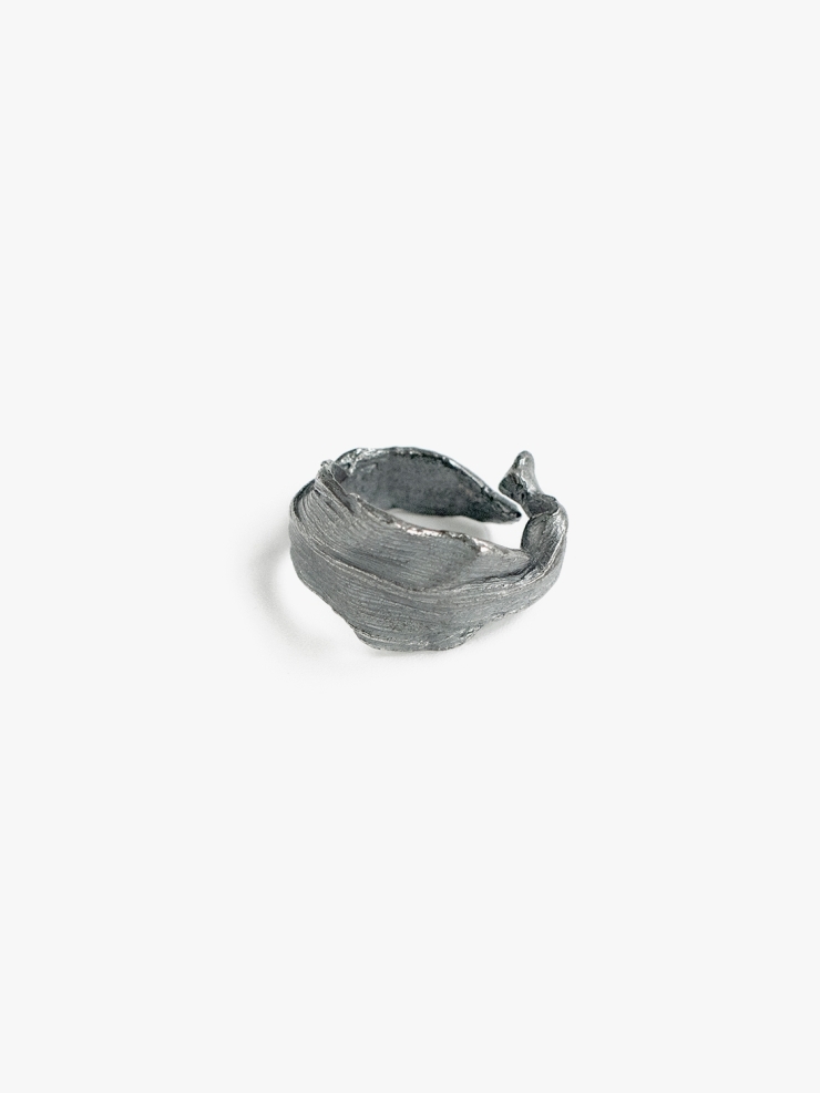 AOKINSIDE Black Leaf Ring