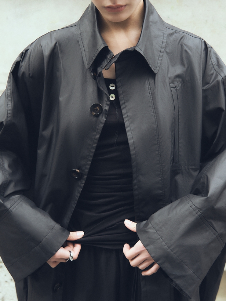 Black Mid-Sleeve Collar Trench Coat