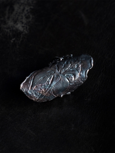 AOKINSIDE Black Iris Wide Ring