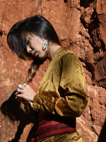 ZHAN-dragon head earrings