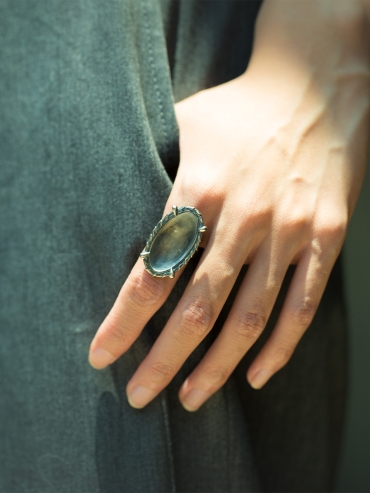 Oval silver mirror ring