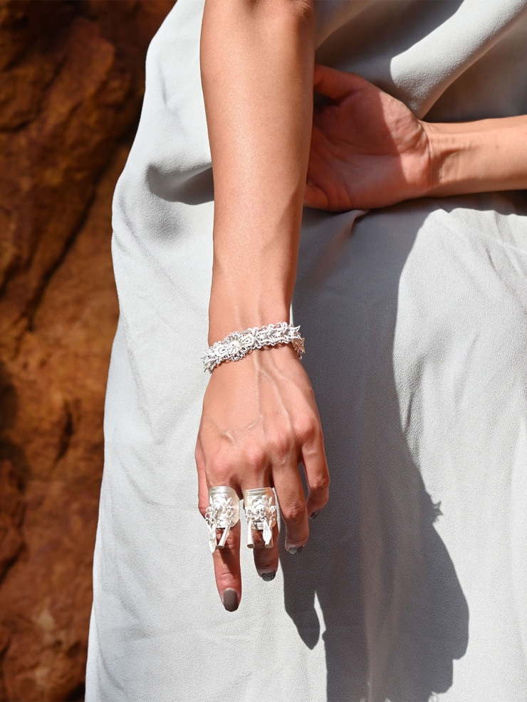 SUI-handmade silver ring with bell-shaped hangings