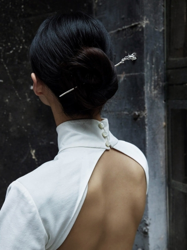 Silver magnolia bud hairpin