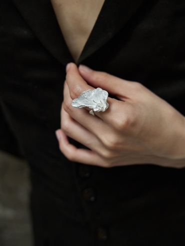 White shimmering ring