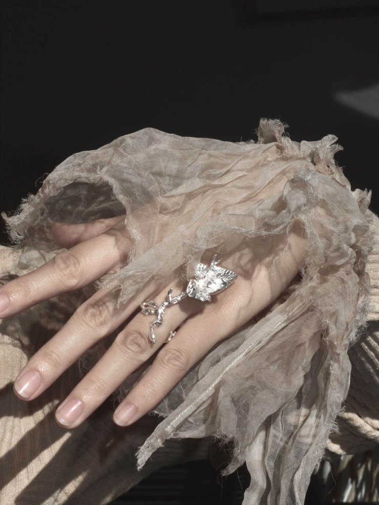 White resurrection ring