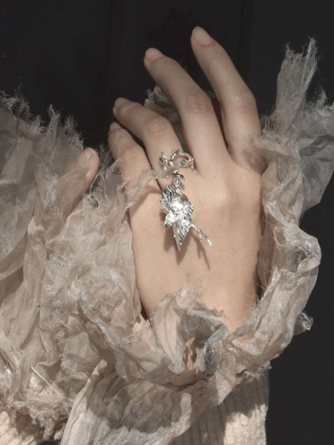 White resurrection ring