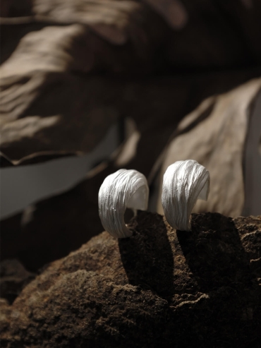 Sliver Ripple Earrings