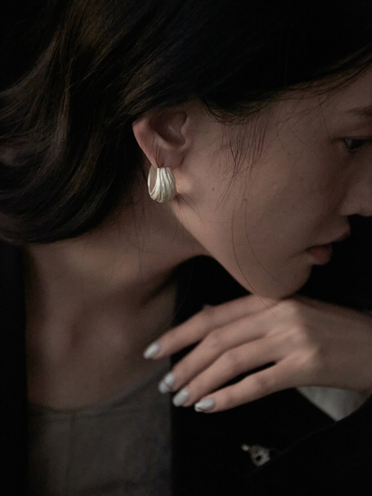 Sliver Ripple Earrings