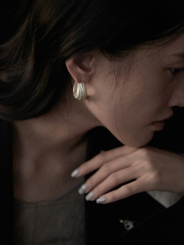 Sliver Ripple Earrings