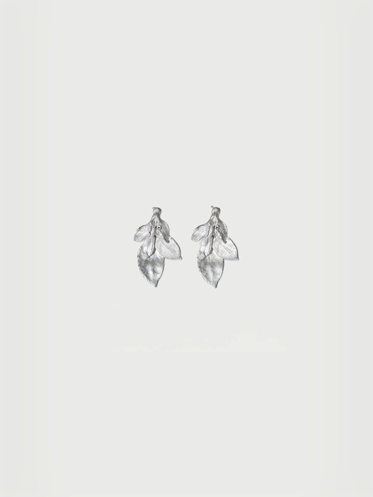 Silver leaf stream earrings