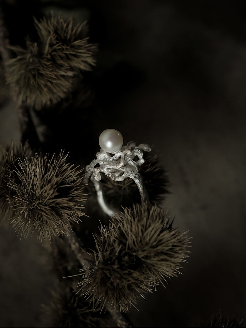 Silver stream pearl ring