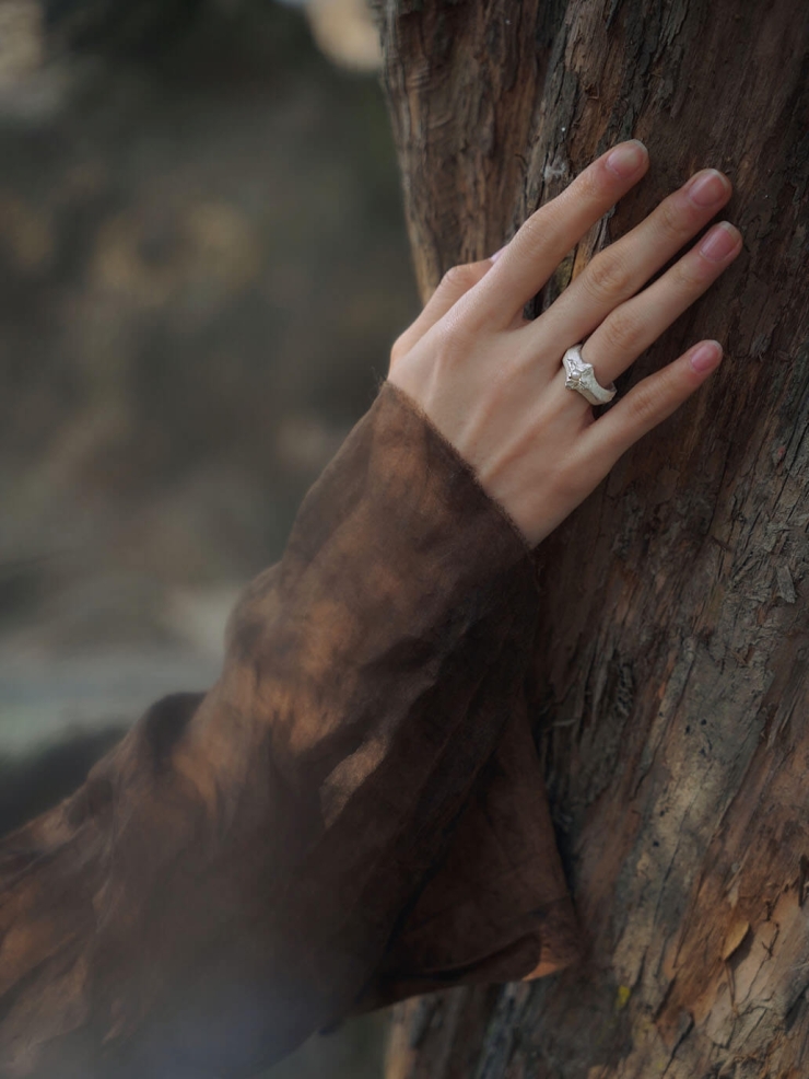 Silver leaf and pearl ring