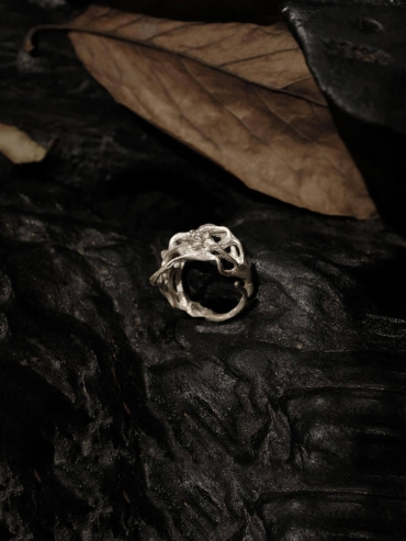 Silver Resting Ring