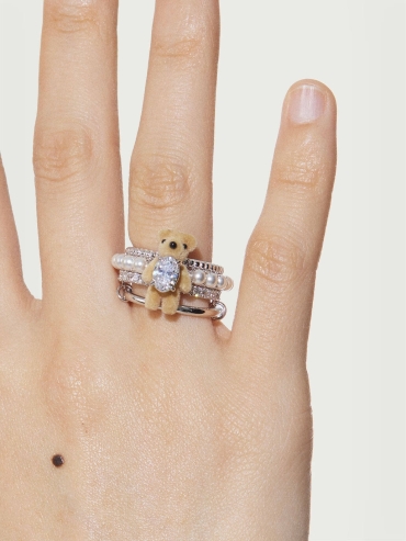 Mini Flocked Bear Layers Pearl Ring