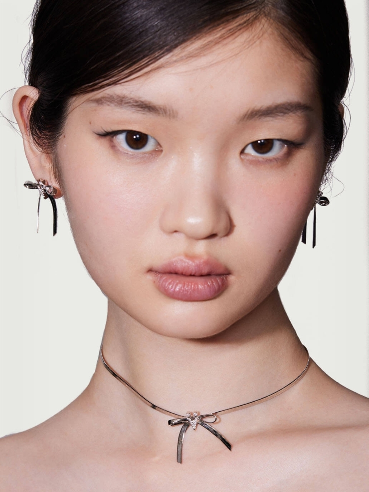 V Bowknot Ribbon Soft Necklace